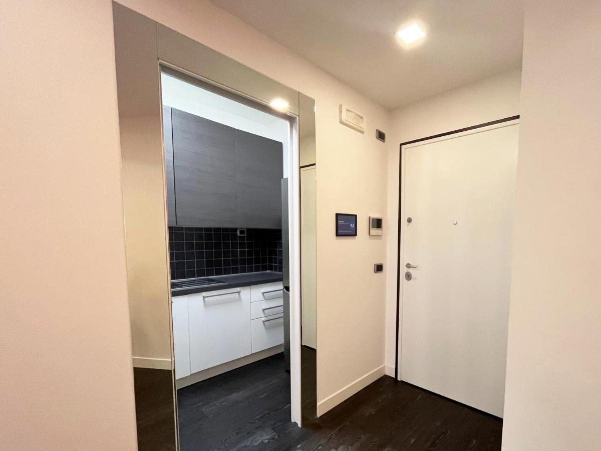 דירות לטינה Elegante Bilocale Torre Pontina מראה חיצוני תמונה